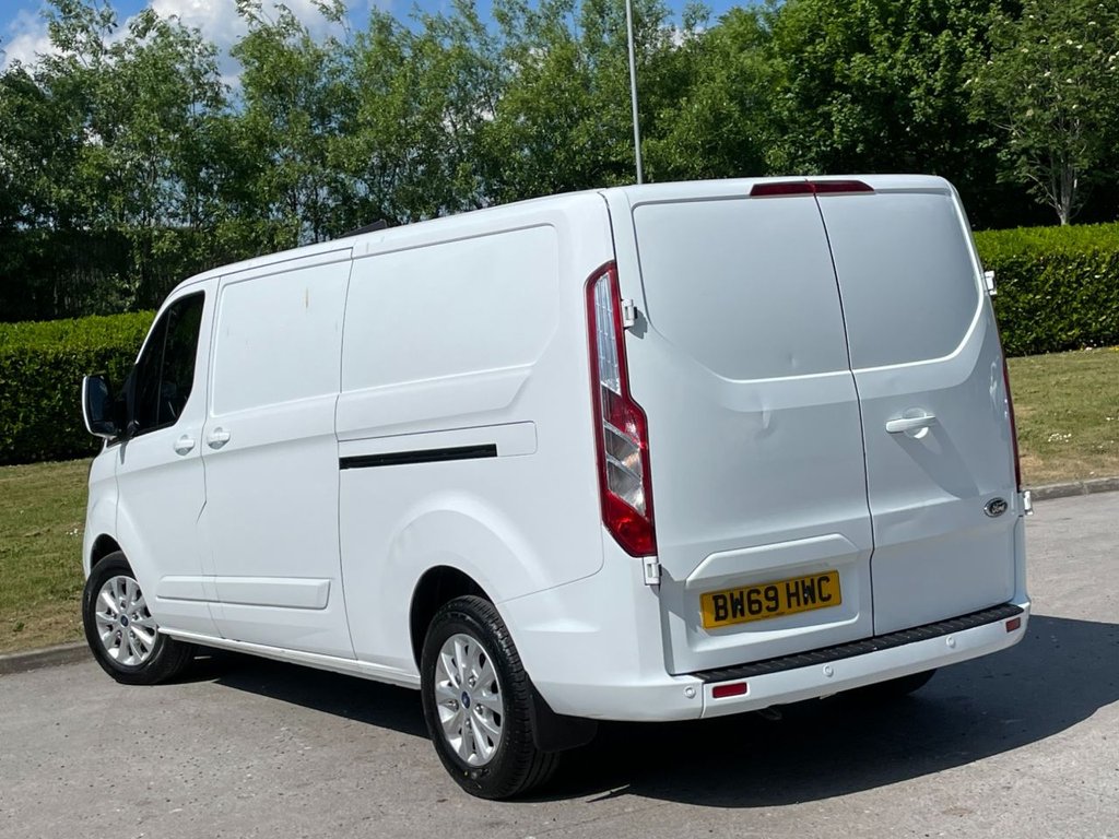 FORD TRANSIT CUSTOM PANEL VAN (2019/69)