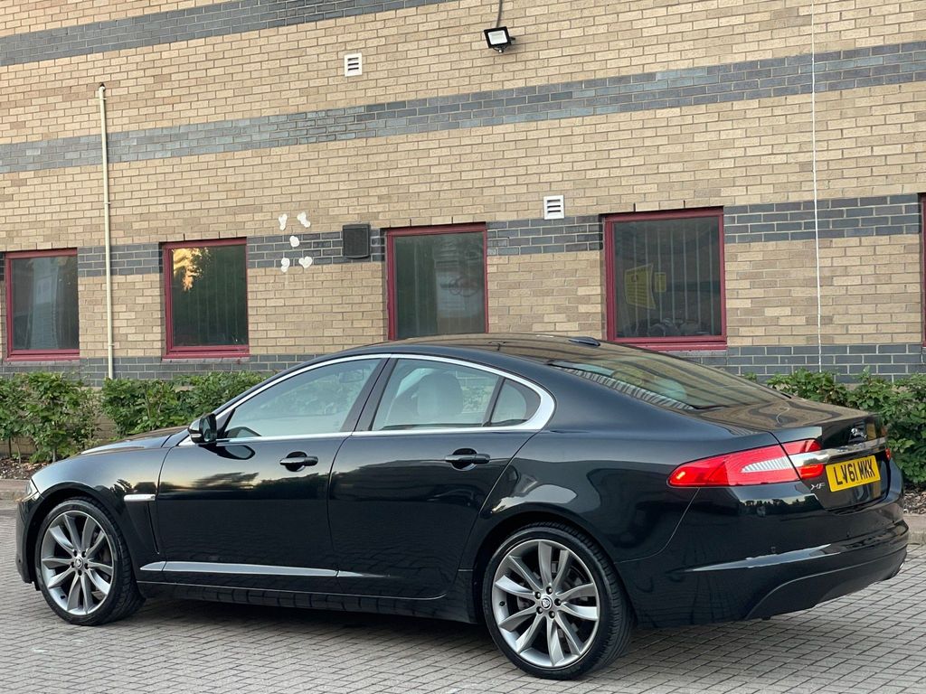 JAGUAR XF 2.2D LUXURY AUTO (2012/61)