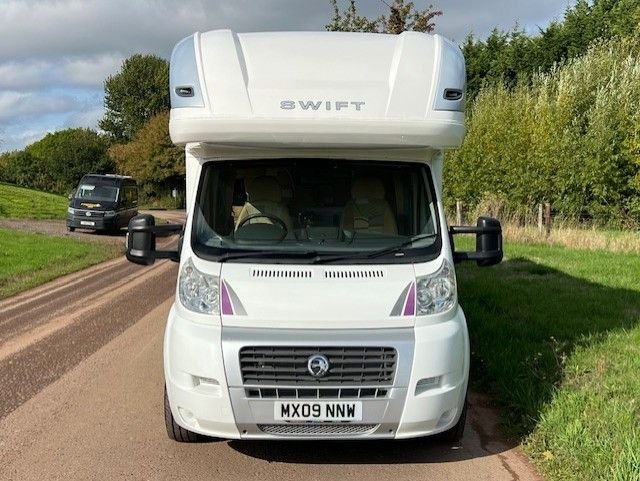 SWIFT VOYAGER 685 (2009/09)